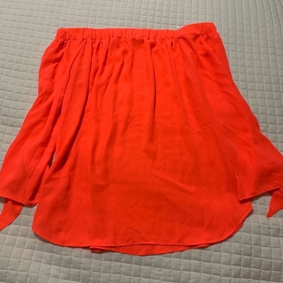 𝅺Coral Pink Over-The-Shoulder Bell-Sleeve Blouse - Picture 7 of 7